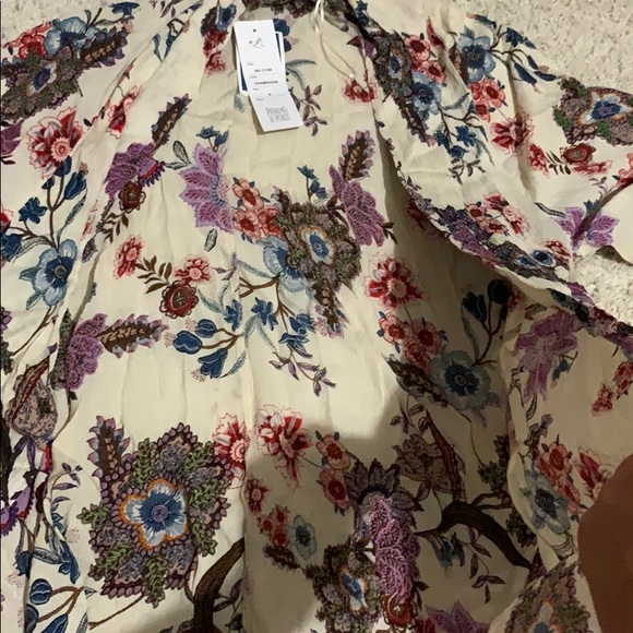 Floral pullover - Picture 2 of 2